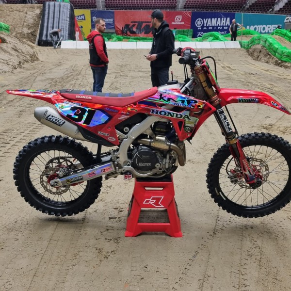 CHROM DESIGN - KMP-Honda Racing CRF450-19 powered by Krettek