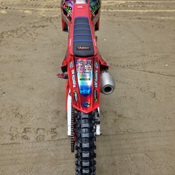 CHROM DESIGN - KMP-Honda Racing CRF250-21 powered by Krettek